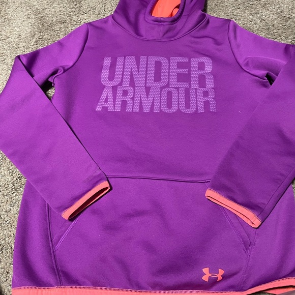 Under Armour Other - Under Armour sweatshirt